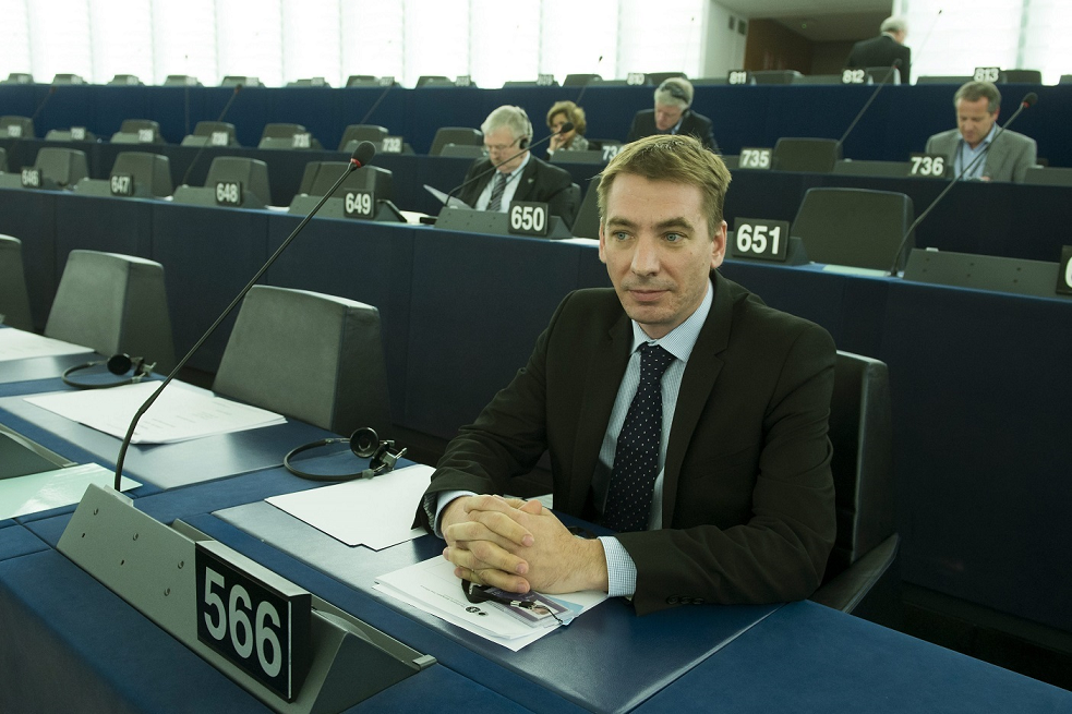 Párbeszéd – Jávor Benedek: az EU-nak is lépnie kell a civilek védelméért