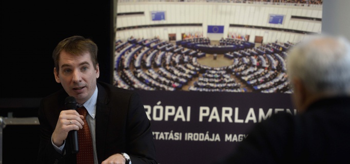 Kétsebességes Európa – győzelem vagy büntetés?