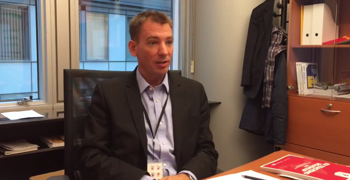 Hungarian MEP Benedek Jávor talks about the Volkswagen scandal, Paks, Hungary’s handling of the refugee crisis, and the future of his party, Dialogue for Hungary