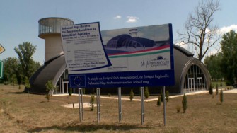Már Brüsszelben is tudják, hogy pofára osztják nálunk az EU-s pénzeket